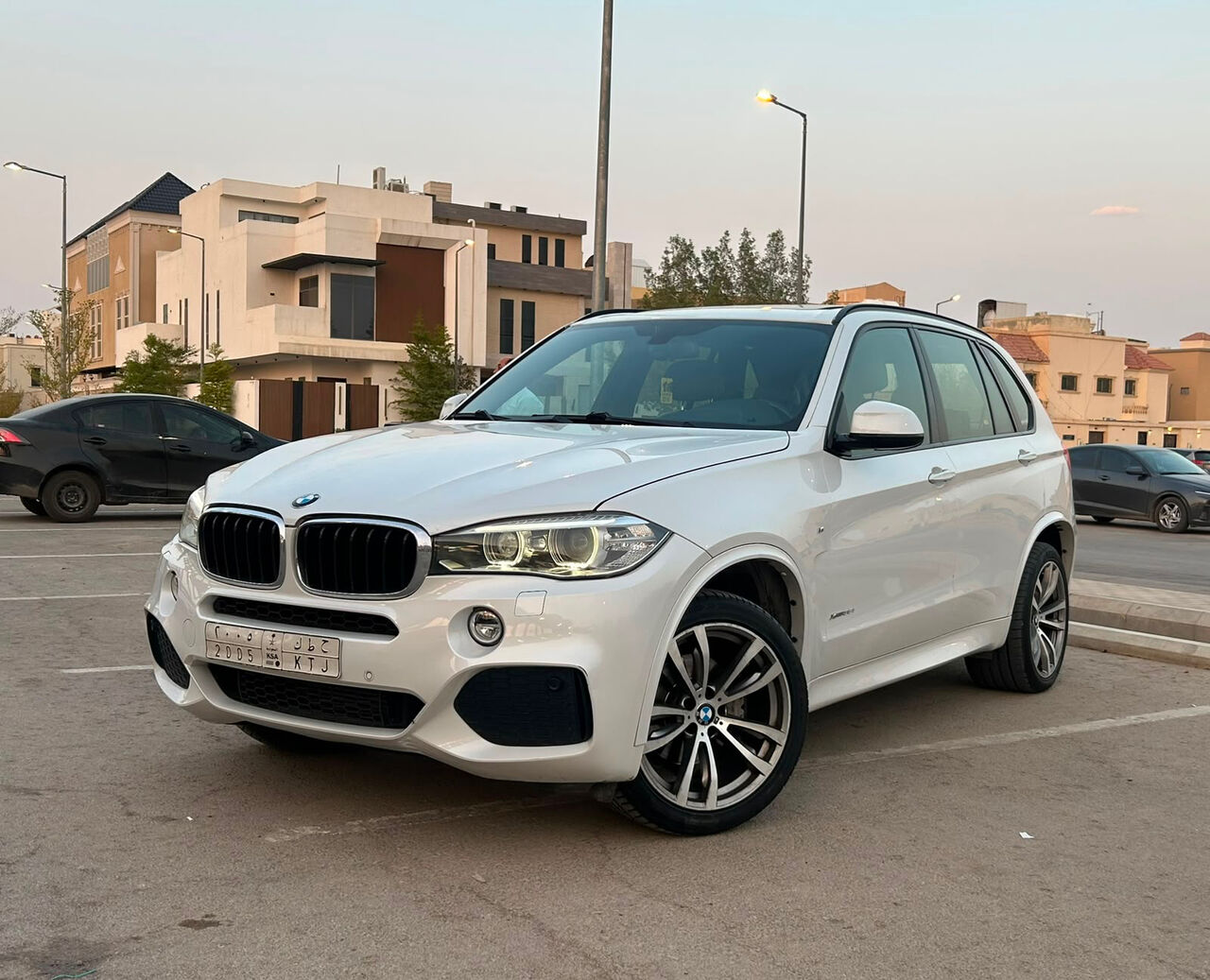 Riyadh, Vehicles, Cars & Trucks , SAR 49000,  Bmw X5 M,  2015,  Automatic,  298000 KM,    &ndash; For Sale