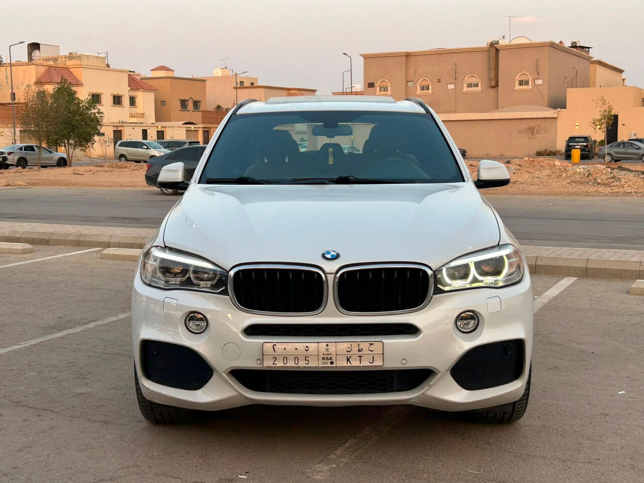 Riyadh, Vehicles, Cars & Trucks , SAR 49000,  Bmw X5 M,  2015,  Automatic,  298000 KM,    &ndash; For Sale