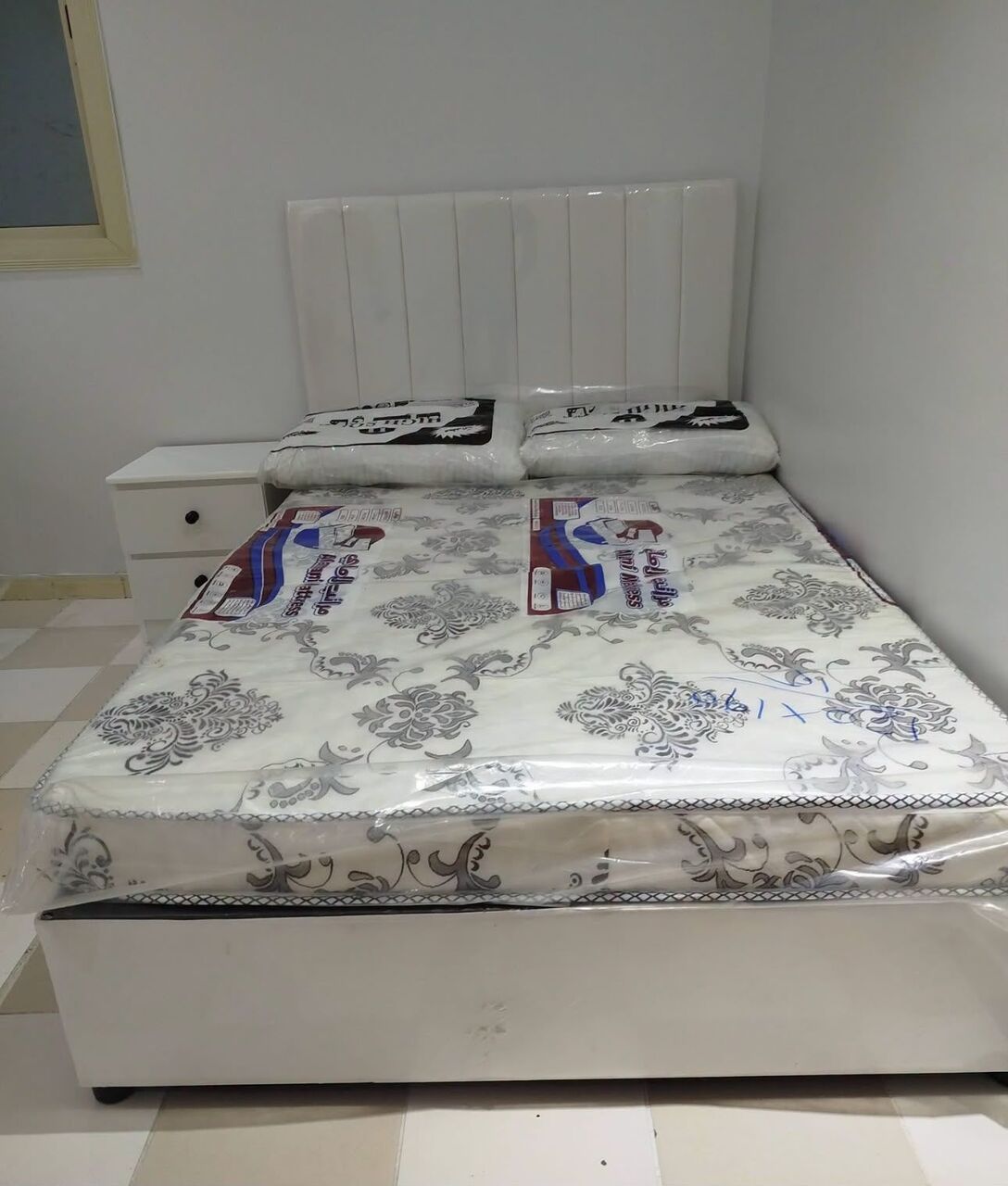 Jeddah, Furniture, SAR 500,  Queen Size Beds Are Available In Multiple Colors And Designs In Low Prices