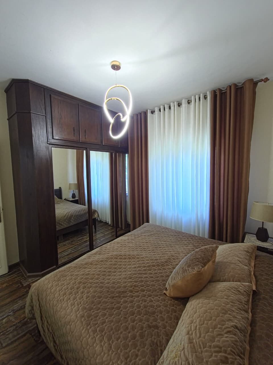 Abdoun, Apartments, Flats, Houses & Villas, JOD 500/month,  2 BR,  100 Sq. Meter,  Ground Floor Furnished Apartment With Spacious Garden