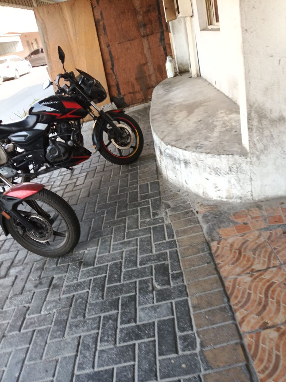 East Riffa, Rooms for Rent, BHD 100/month,  Room Available  For Bachelor (MEN), 100 BD,