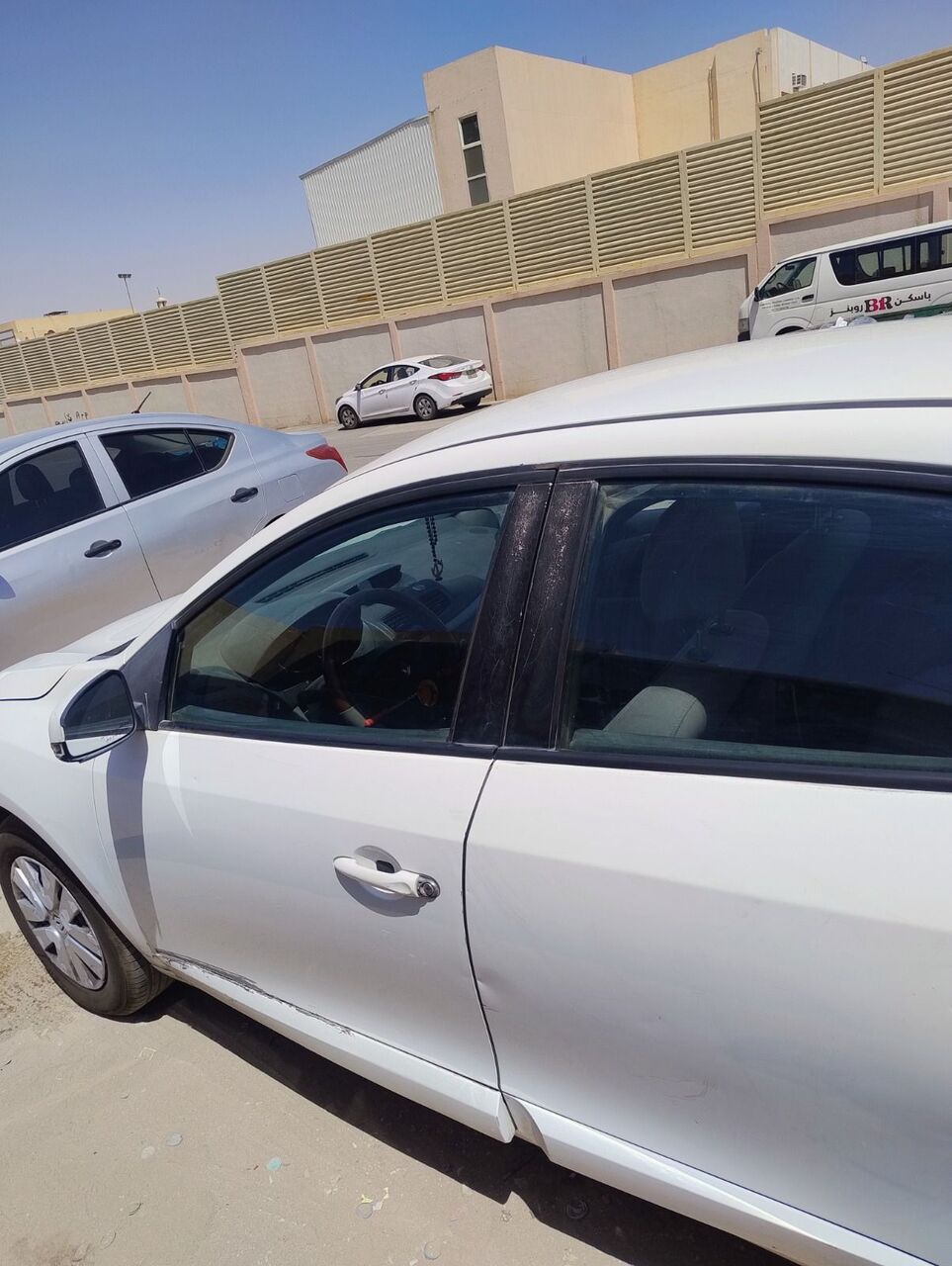 Riyadh, Vehicles, Cars & Trucks , SAR 12000,  Renault Fluence,  2012,  Automatic,  293500 KM,