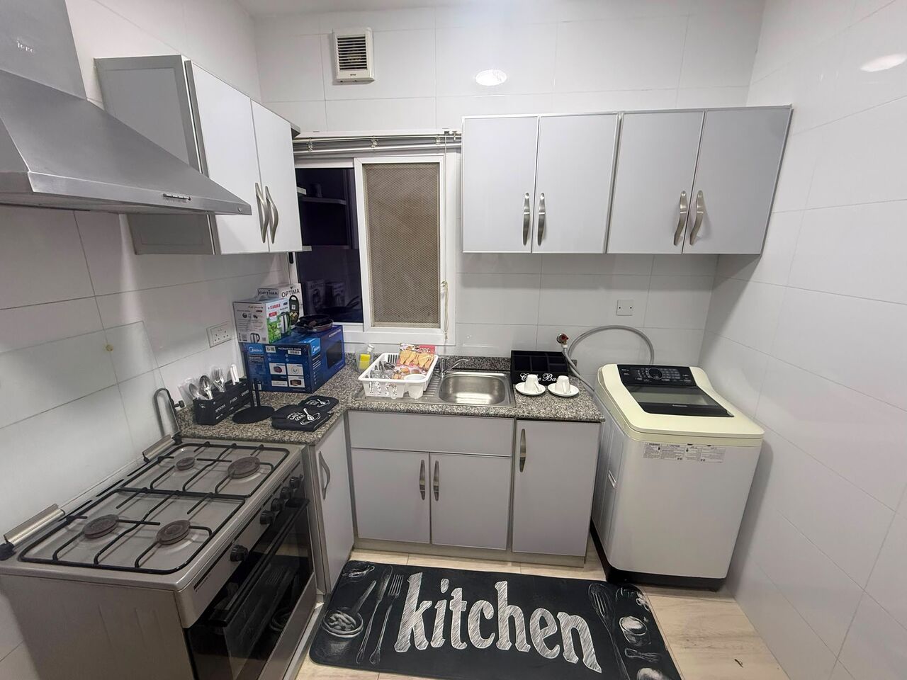 Busaiteen, Apartments, Flats, Houses & Villas, BHD 200/month,  Studio,  Studio Flat For Rent In Busaiteen With EWA