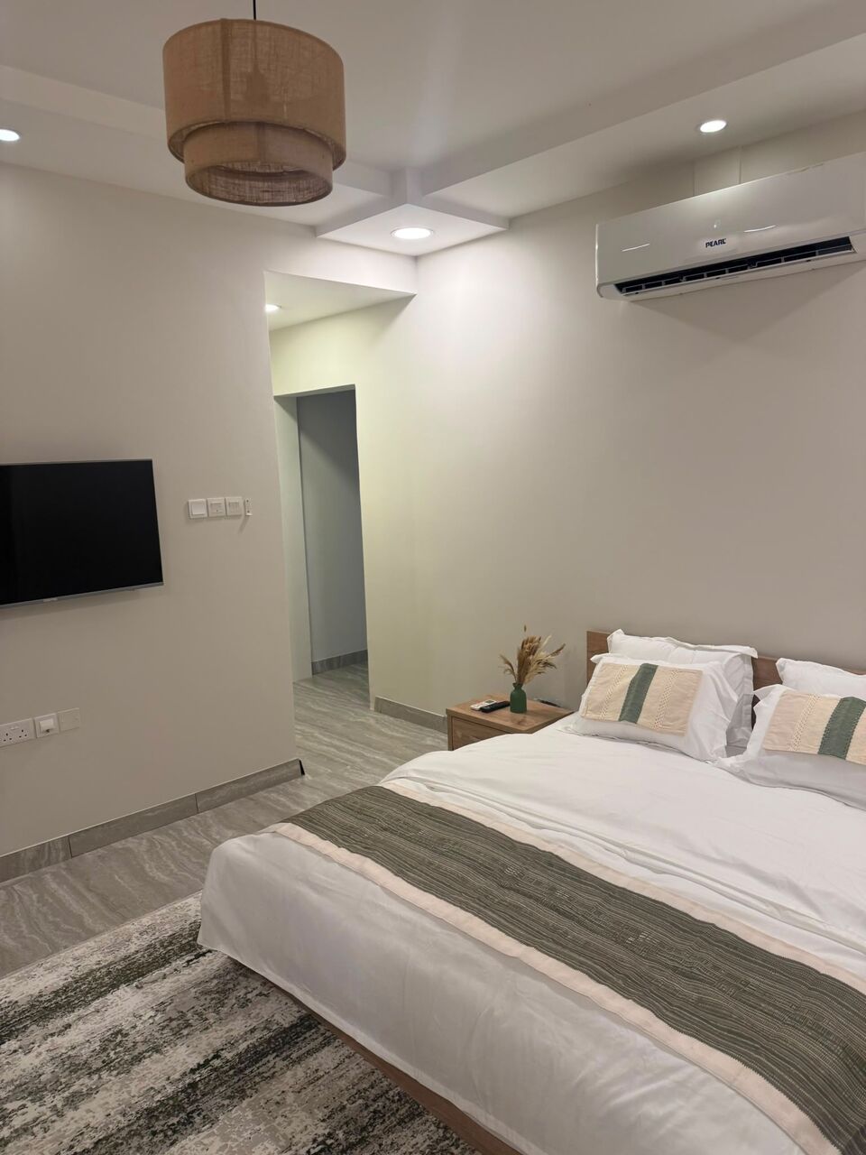 Busaiteen, Apartments, Flats, Houses & Villas, BHD 200/month,  Studio,  Studio Flat For Rent In Busaiteen With EWA