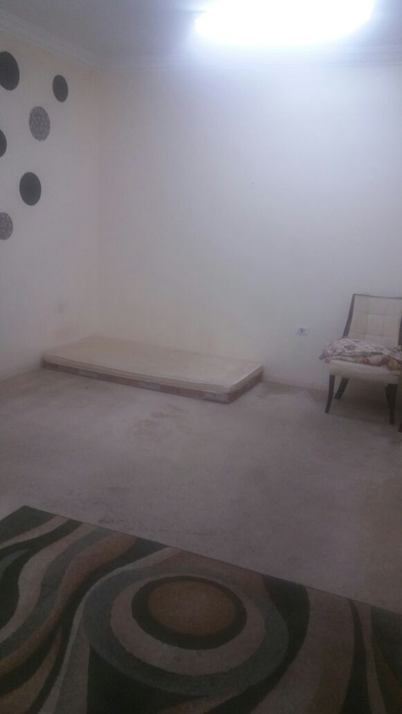Al Jubail Al Balad, Rooms for Rent, SAR 1300/month,  1 Room With Attached Washroom And Separate Entrance