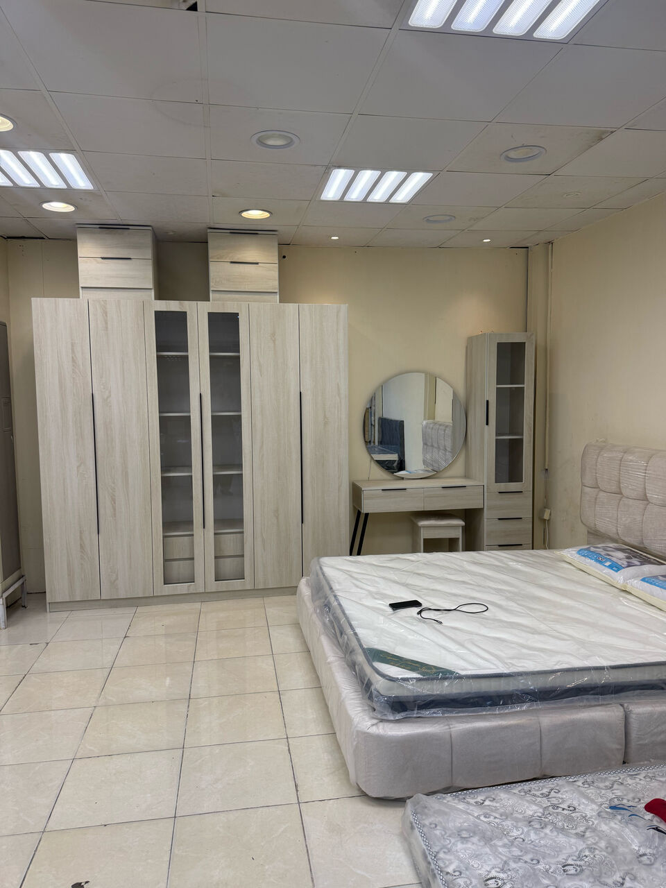 Jeddah, Furniture, SAR 5,  New Premium Quality Bedroom Set Available