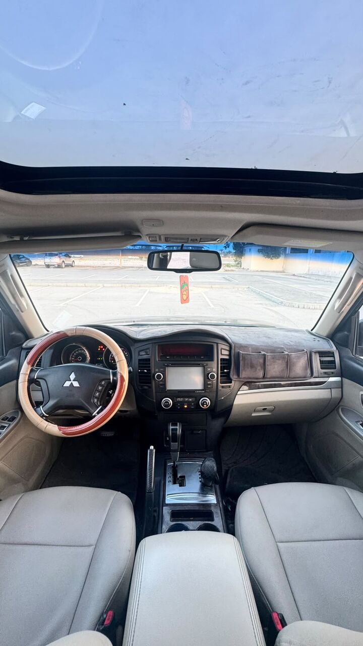 Zinj, Vehicles, Cars & Trucks , BHD 2300,  Mitsubishi Pajero,  2010,  Automatic,  212560 KM,    |  | WELL MAINTAINED | READY FOR TRANSFER
