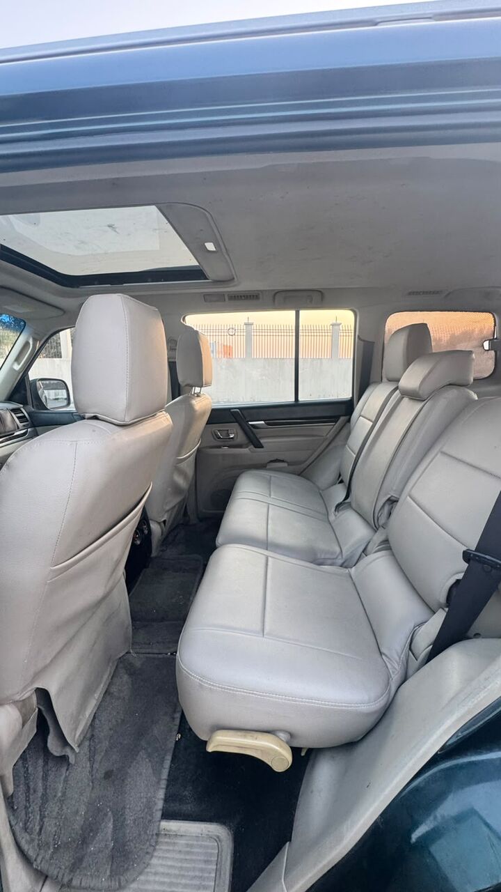 Zinj, Vehicles, Cars & Trucks , BHD 2300,  Mitsubishi Pajero,  2010,  Automatic,  212560 KM,    |  | WELL MAINTAINED | READY FOR TRANSFER