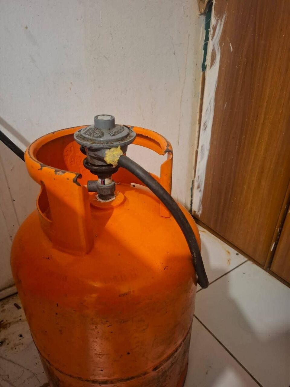 Jeddah, Appliances, SAR 500,  For Sale Self Pick Up Jeddah Al Azizyah Refrigerator 350 Gas 200 SR 0545407797