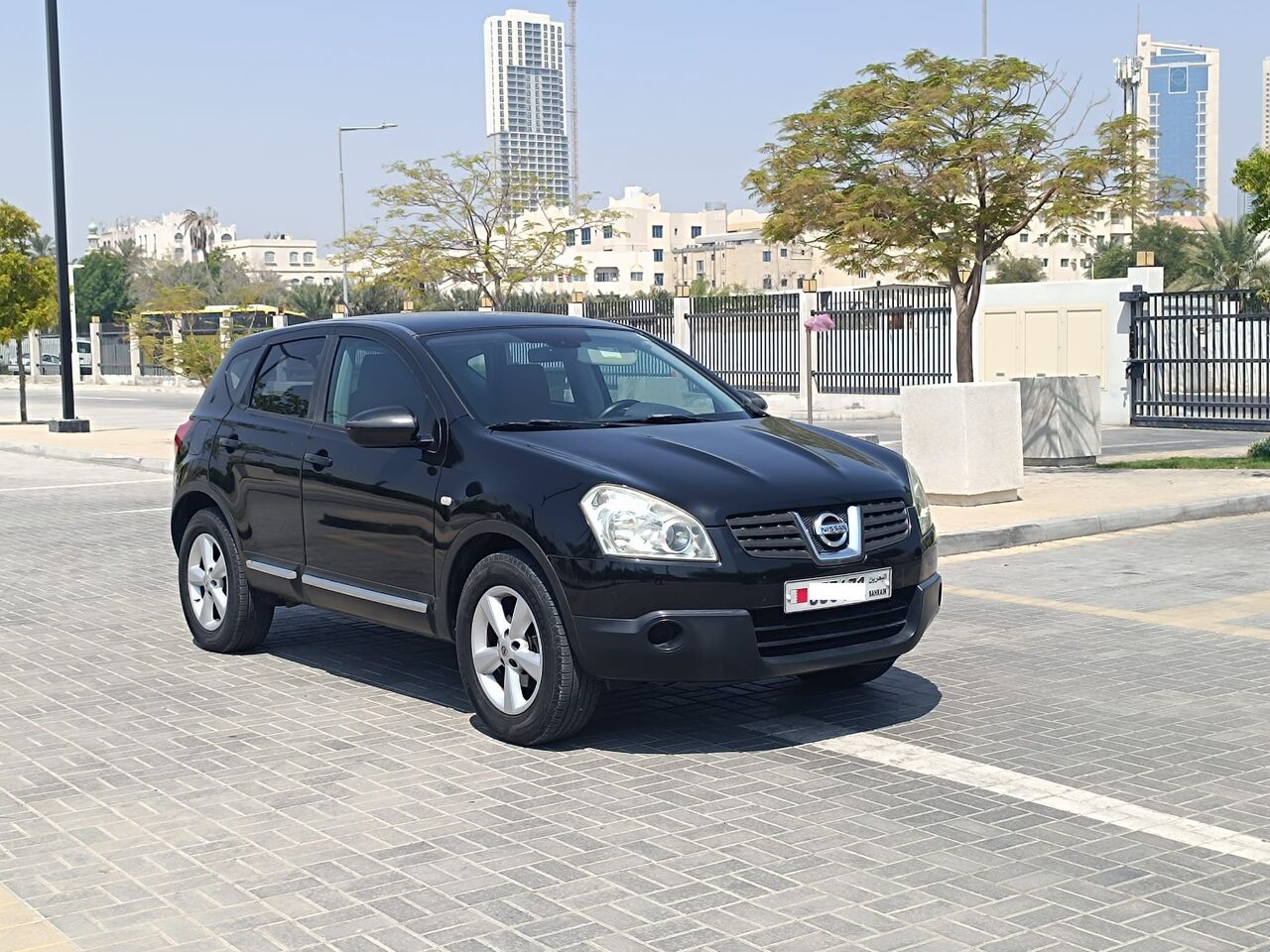 Manama, Vehicles, Cars & Trucks , BHD 1200,  NISSAN QASHQAI,  2008,  Automatic,  196000 KM,  NEAT AND CLEAN