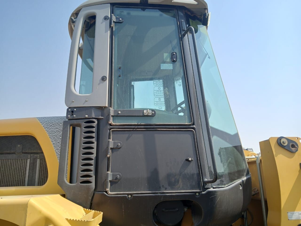 Jeddah, Heavy Equipment, SAR 170,  Shovel Loader And Heavy Generator For Sale In New Condition