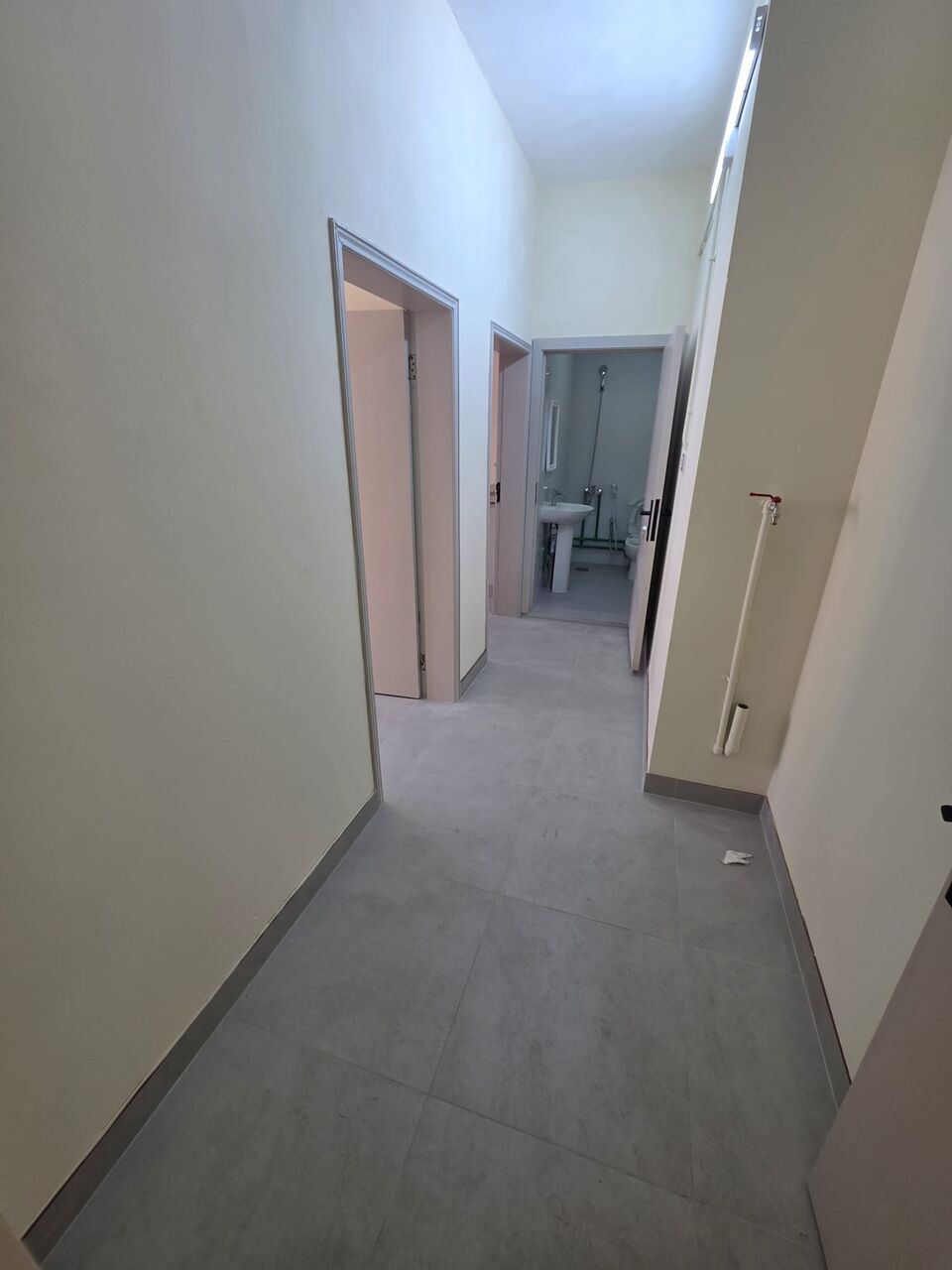 Hoora, Apartments, Flats, Houses & Villas, BHD 160/month,  1 BR,  Flat For Rent In Hoora With EWA Near Al Balushi Club