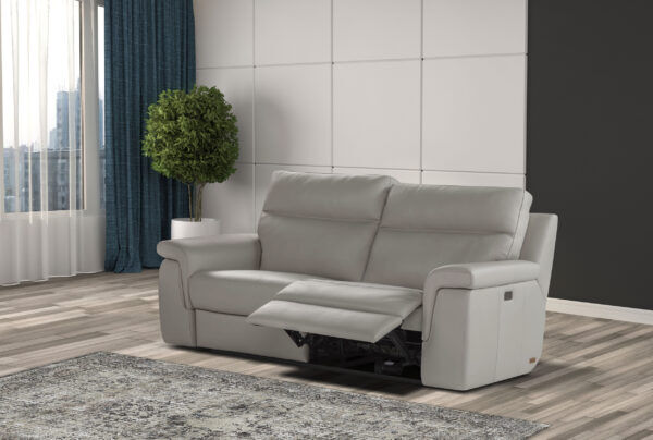 Mississauga, Furniture, Italian Leather Power Reclining Sofa Mississauga