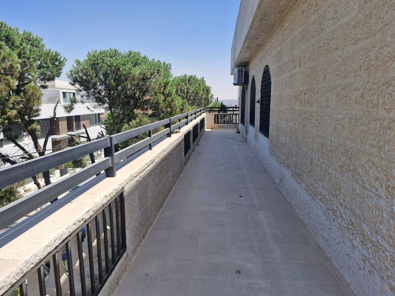 Abdoun, Apartments, Flats, Houses & Villas, JOD 25000/year,  3 BR,  220 Sq. Meter,  Rooftop Apartment For Rent