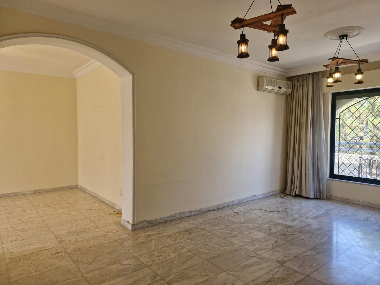 Abdoun, Apartments, Flats, Houses & Villas, JOD 25000/year,  3 BR,  220 Sq. Meter,  Rooftop Apartment For Rent