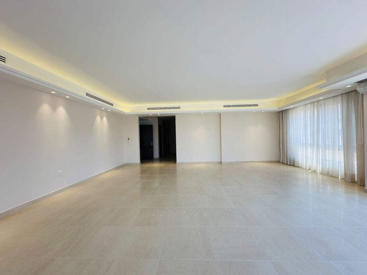 Abdoun, Apartments, Flats, Houses & Villas, JOD 30000/year,  3 BR,  300 Sq. Meter,  Apartments For Rent