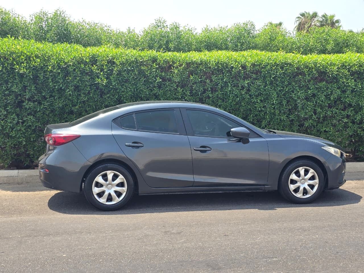 Al Safa, Vehicles, Cars & Trucks , SAR 33000,  Mazda 3,  2015,  Automatic,  161334 KM,   - Model  - KM 161,334 - Well Maintained Second Owner