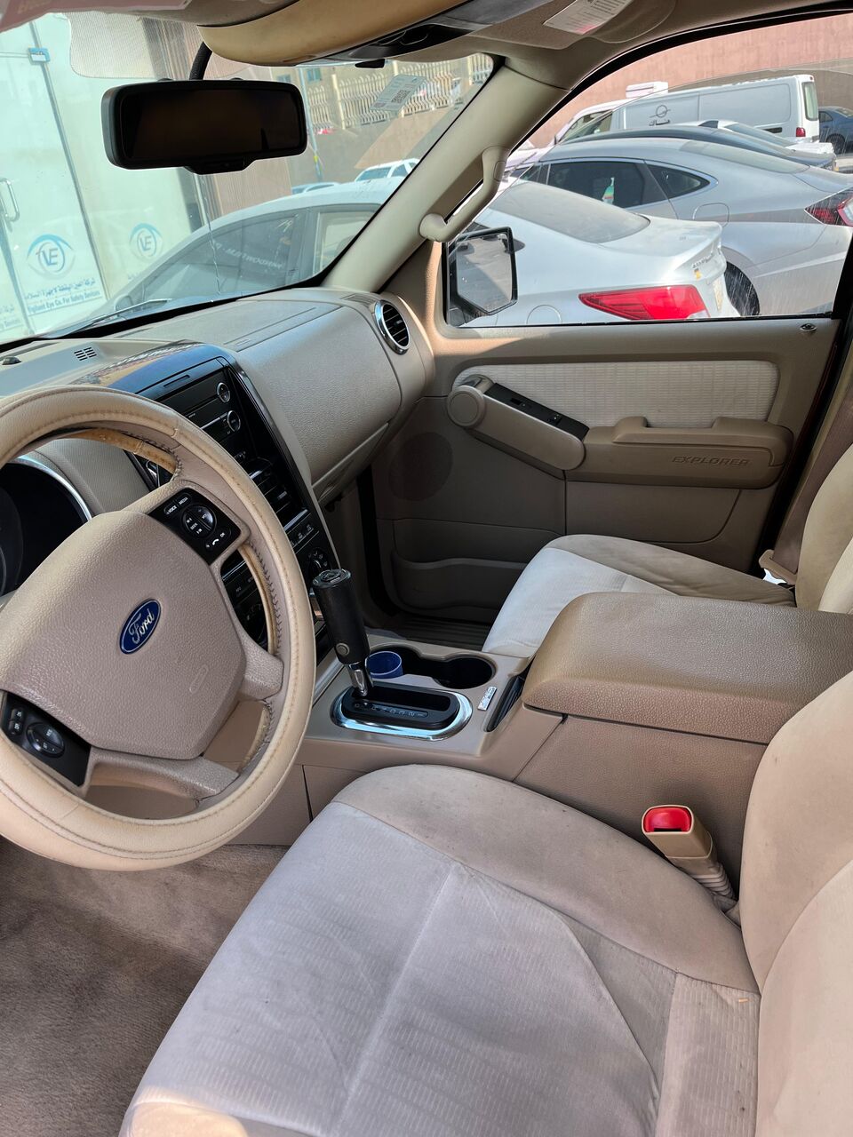 Riyadh, Vehicles, Cars & Trucks , SAR 10000,  2010,  2010,  Automatic,  290 KM,  Ford Explorer