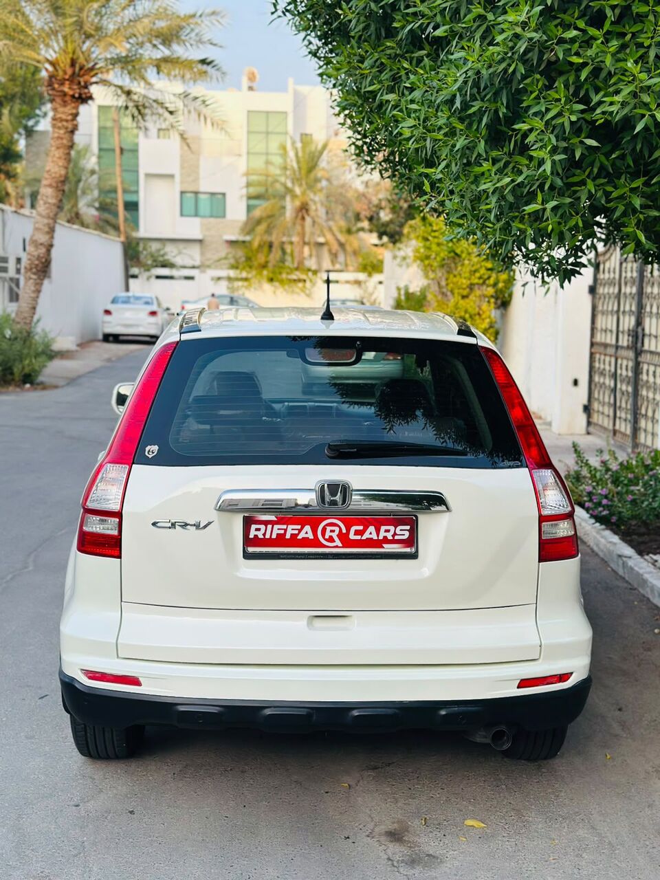 Manama, Vehicles, Cars & Trucks , BHD 2400,  Honda CR-V,  2011,  Automatic,  180000 KM,  HONDA CRV 2.4 With One Year Passing & Insurance