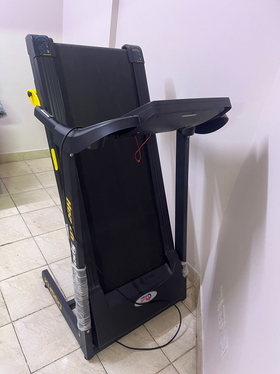 Al Malaz, Health & Beauty Items, SAR 1800,  Treadmill For Sale. Rarely Use.