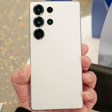Riyadh, Mobile Phones, SAR 2850,  Samsung Galaxy S25 Ultra. 256gb/12gb Ram. Brand New 10/10. Complete With Box And Invoice