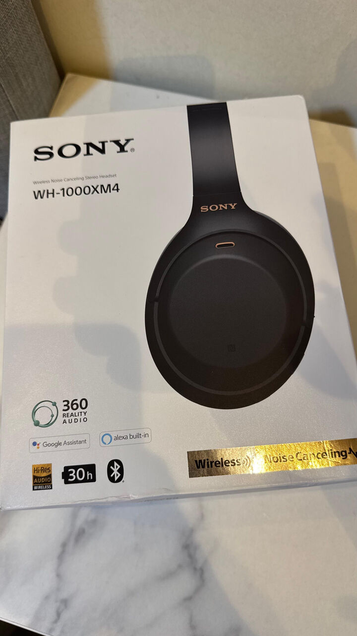 Jeddah, Electronics, SAR 650,  Sony  WH-1000XM4 Wireless Stereo Headphones