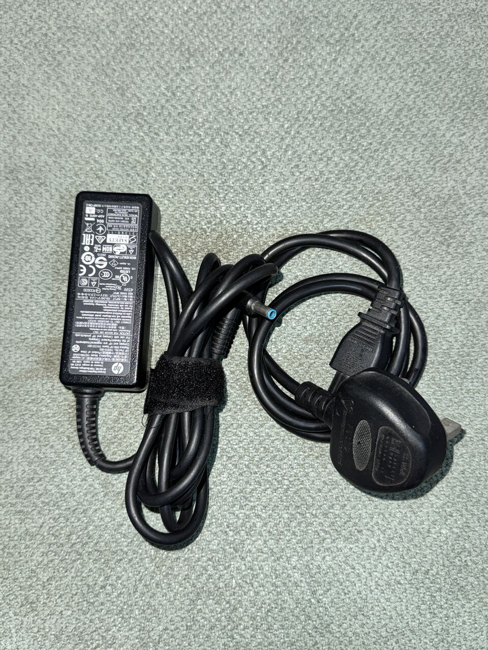 Al Faisaliyah, Computers, SAR 45,  HP Laptop 45W Charger