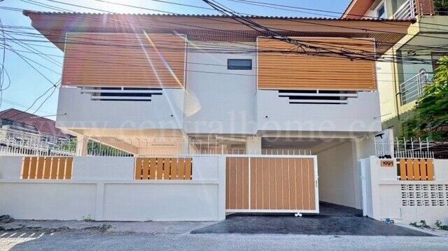 Bangkok, Real Estate For Sale, THB 8590000,  3 BR,  46 Sq. Feet,  บ้านเดี่ยว ลาดพร้าว 80 (ซอยจันทิมา) บ้
