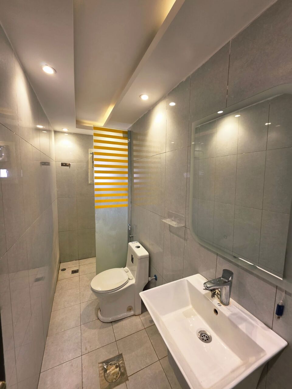 Al Malaz, Apartments, Flats, Houses & Villas, SAR 29500/year,  1 BR,  Apartment In Al Malaz (Officers) District, In A Very Prime Location