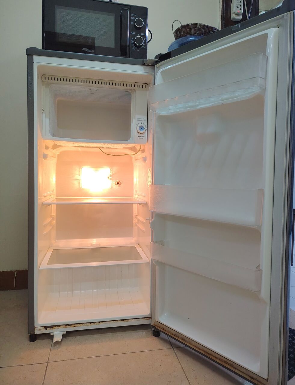 Jubail, Electronics, SAR 400,  LG Refrigerator - 164 Litres
