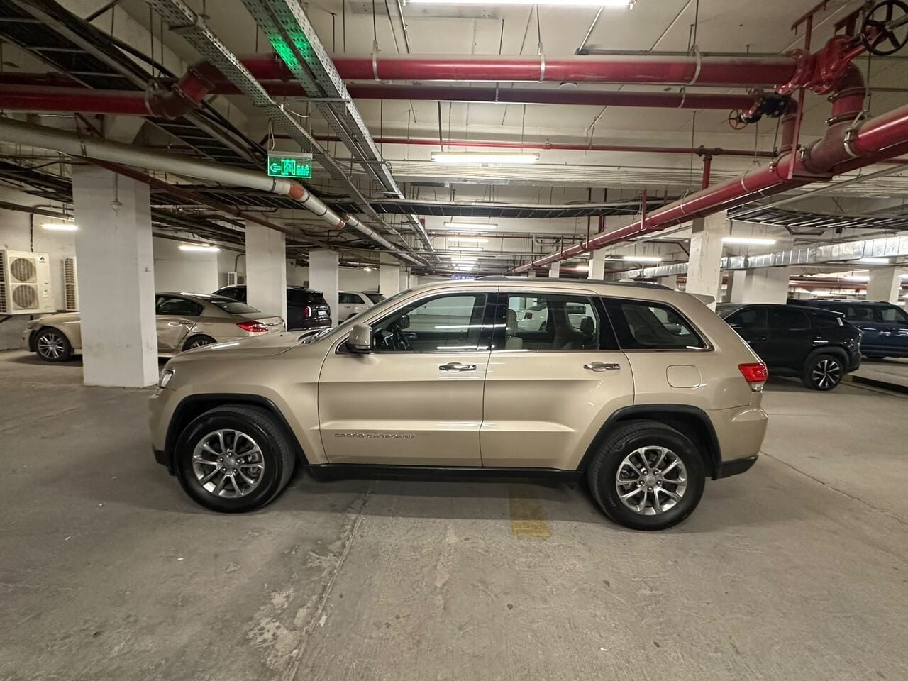 Jeddah, Vehicles, Cars & Trucks , SAR 43000,  Jeep Cherokee,  2015,  Automatic,  217000 KM,  Jeep Grand Cherokee Limited Original Engines And Airbags