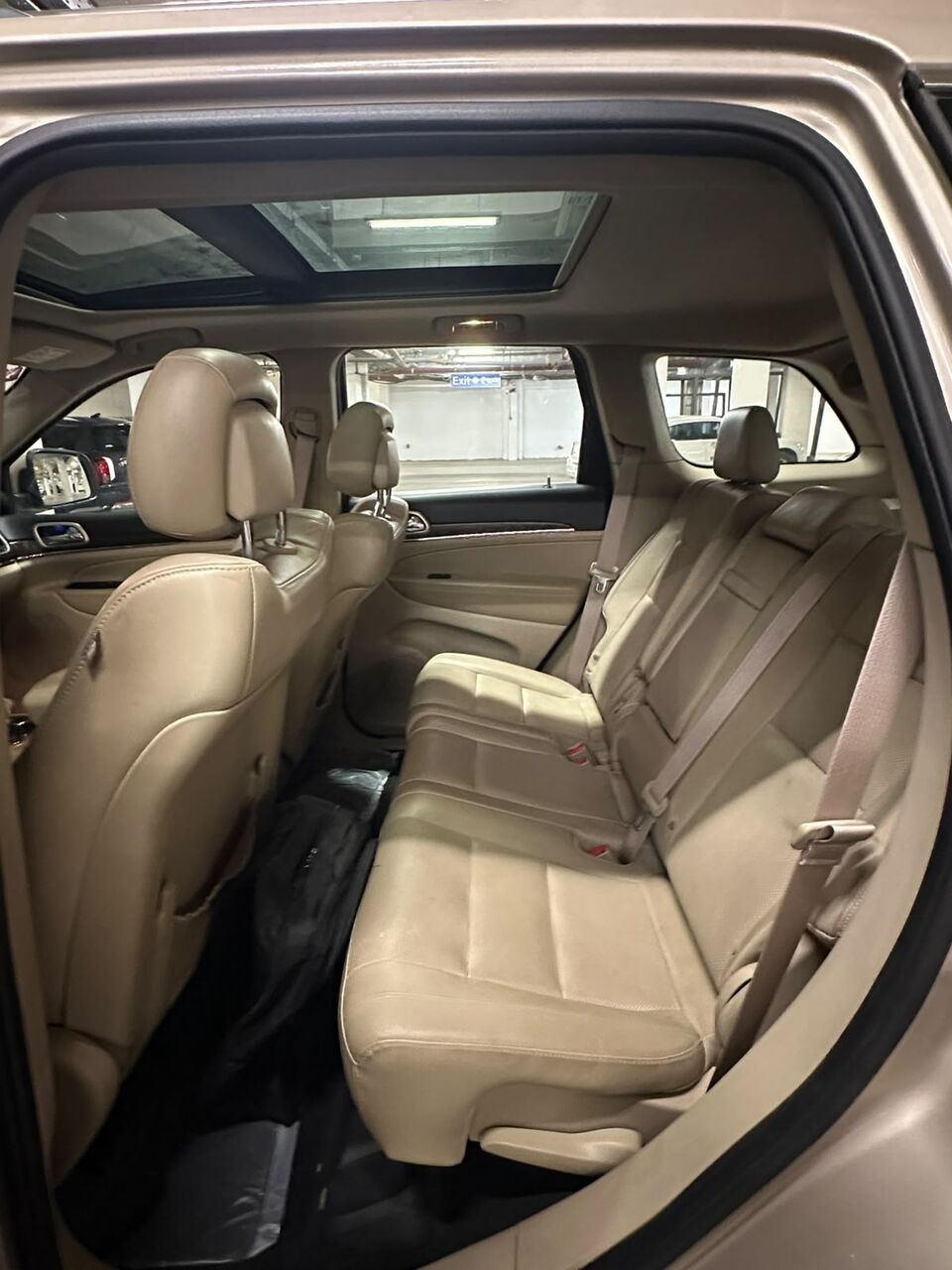 Jeddah, Vehicles, Cars & Trucks , SAR 43000,  Jeep Cherokee,  2015,  Automatic,  217000 KM,  Jeep Grand Cherokee Limited Original Engines And Airbags