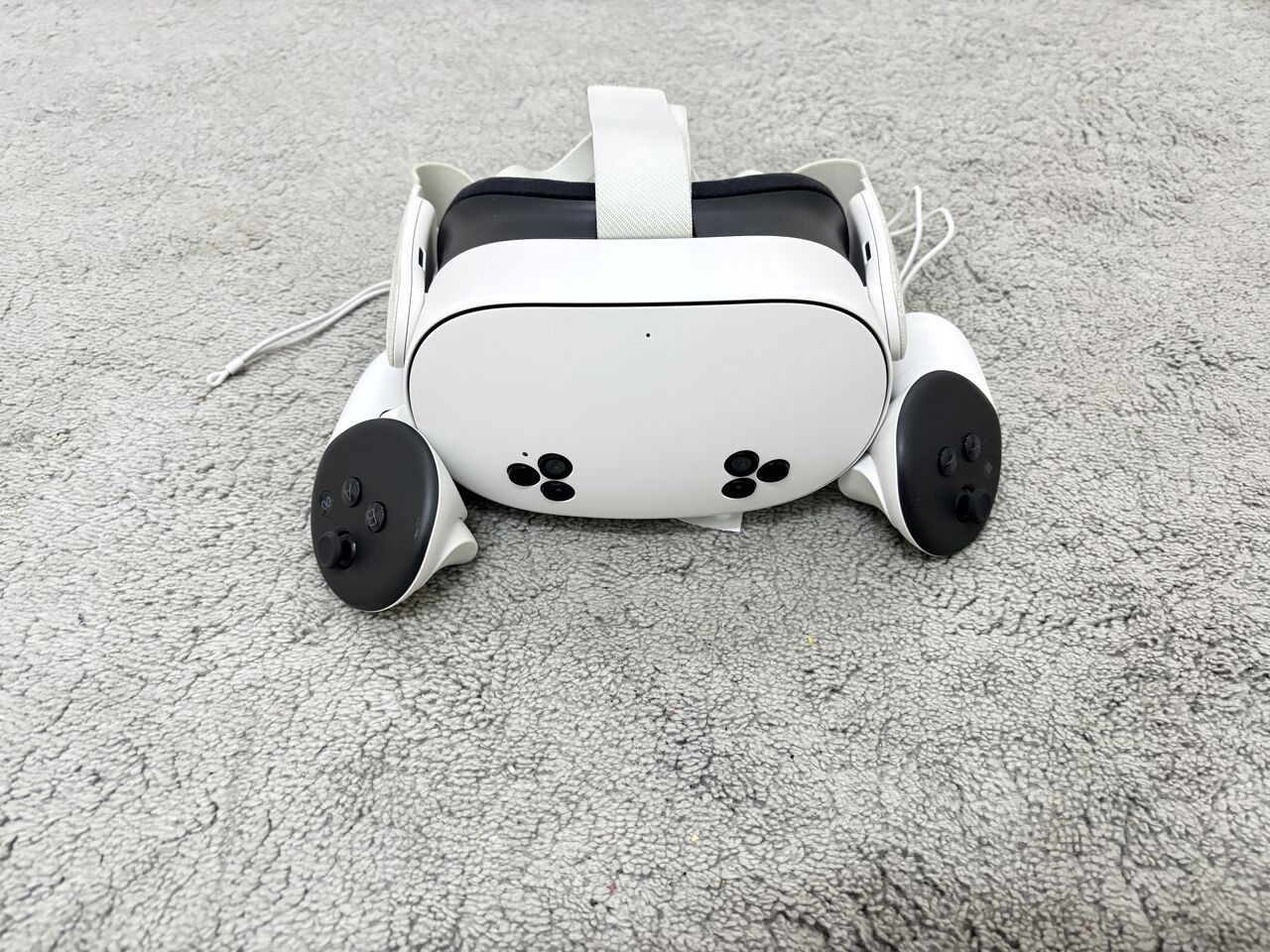 Jubail, Electronics, SAR 2000,  VR Box- Meta Quest 3s For Sale