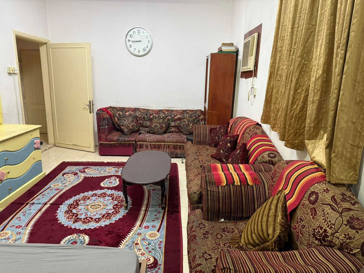 Hara, Rooms for Rent, SAR 1150/month,  Furnished,  SAR 1150/month, Furnished, 1 BIG ROOM IN A FAMILY FLAT FOR EXECUTIVE SINGELBACHLOR IN HARA