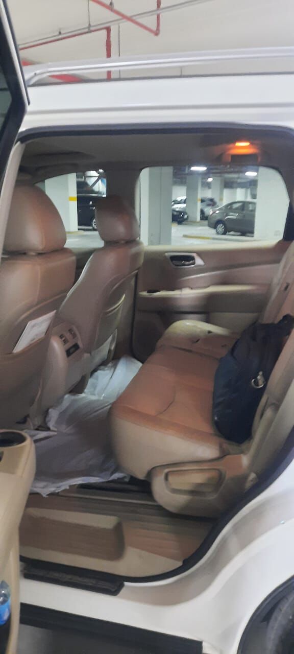 Al Khobar Al Shamalia, Vehicles, Cars & Trucks , SAR 17,  Nissan Pathfinder,  2014,  Automatic,  240000 KM,   SV , 7-Seater &ndash; CVT Repair Required