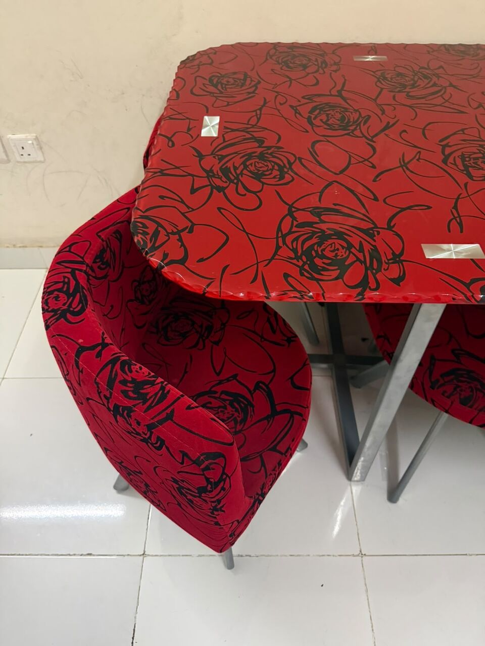 Baish, Furniture, SAR 200,  Small Table With Chair