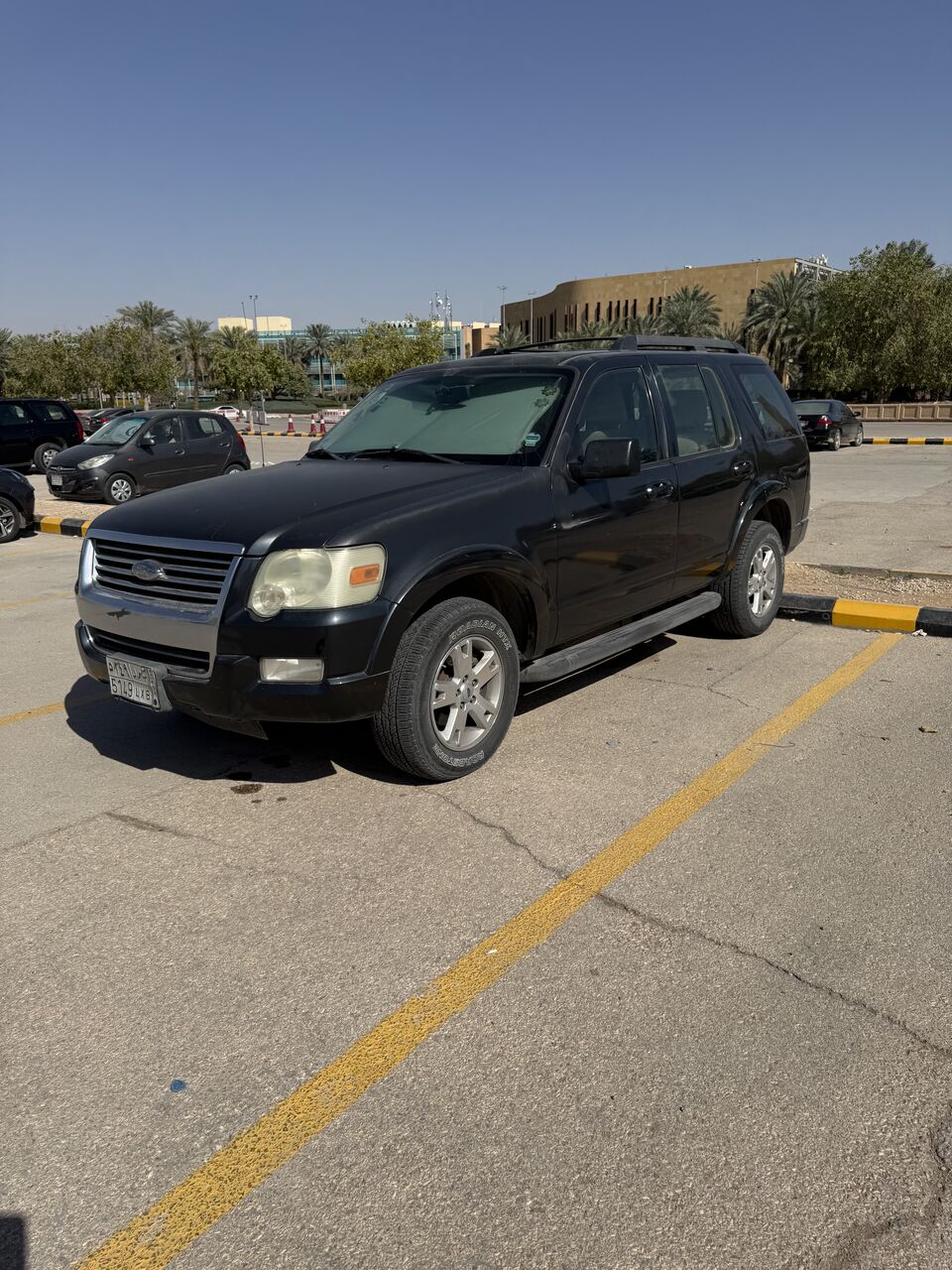 Riyadh, Vehicles, Cars & Trucks , SAR 17000,  Ford Explorer,  2010,  Automatic,  370000 KM,