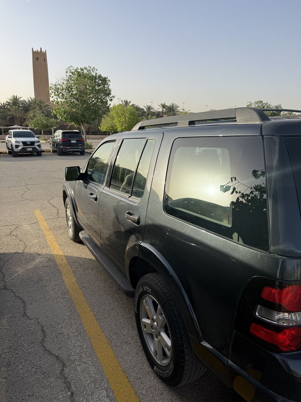 Riyadh, Vehicles, Cars & Trucks , SAR 17000,  Ford Explorer,  2010,  Automatic,  370000 KM,