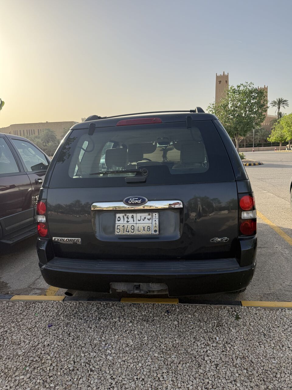 Riyadh, Vehicles, Cars & Trucks , SAR 17000,  Ford Explorer,  2010,  Automatic,  370000 KM,