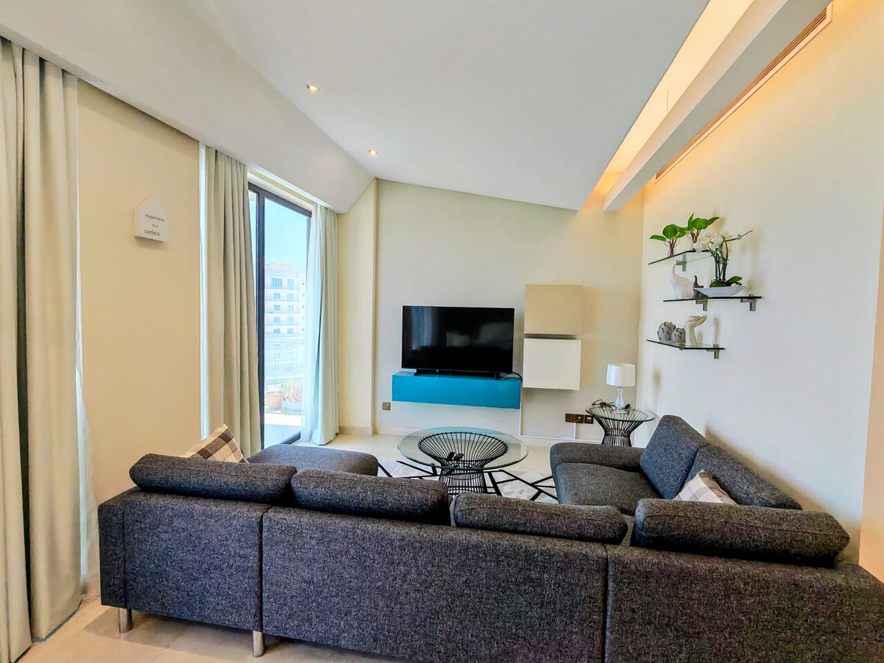 Manama, Apartments, Flats, Houses & Villas, BHD 600/month,  1 BR,  93 Sq. Meter,  1 Bedroom Sea View Apartment For Rent In Reef Island