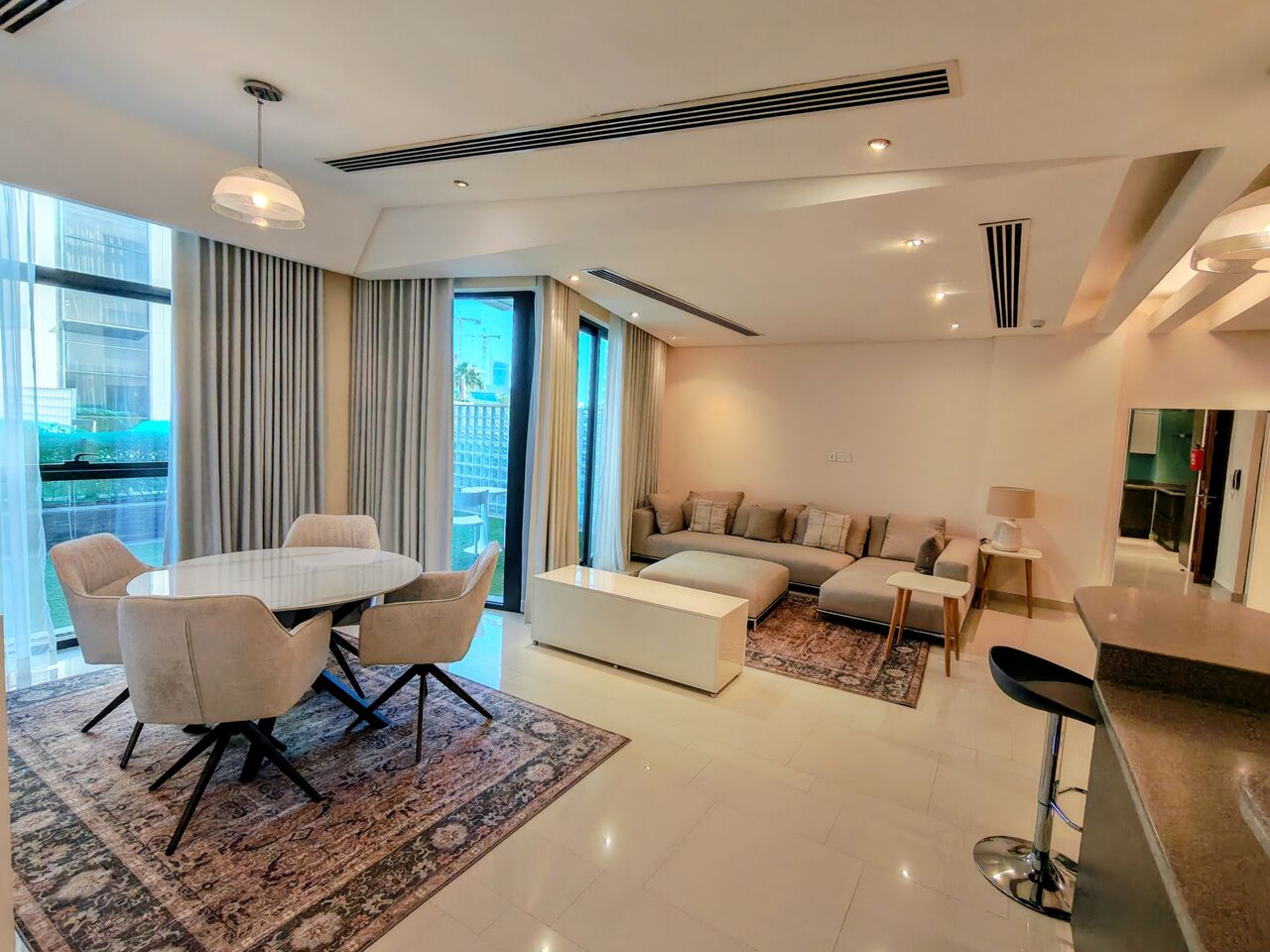 Manama, Apartments, Flats, Houses & Villas, BHD 950/month,  Furnished,  2 BR,  170 Sq. Meter,  2 BHK Apartment With Private Garden Available In Reef Island For Rent