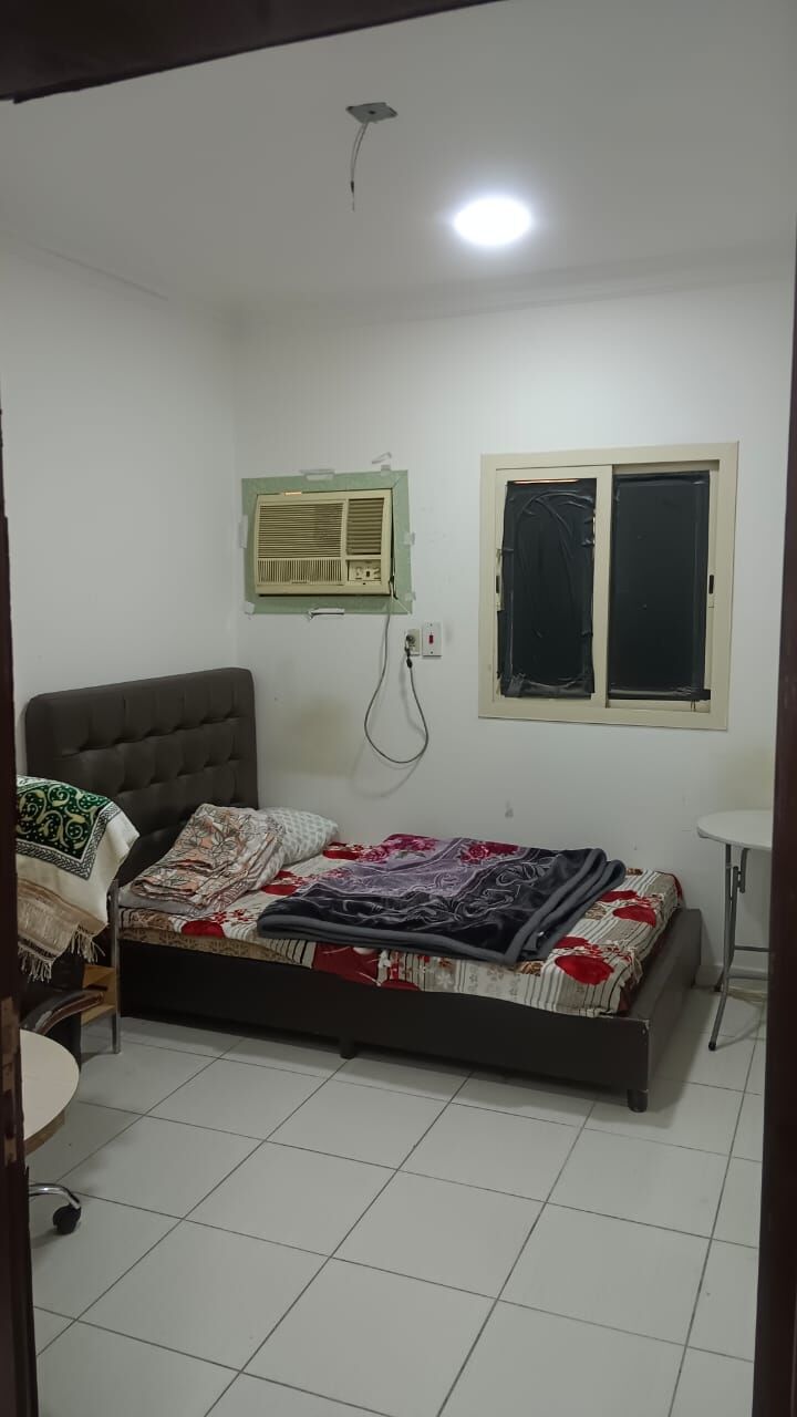 Al Khobar Al Shamalia, Rooms for Rent, SAR 700/month,  Furnished,  I Would Like To Offer Fully Furnished Room ,700/Month