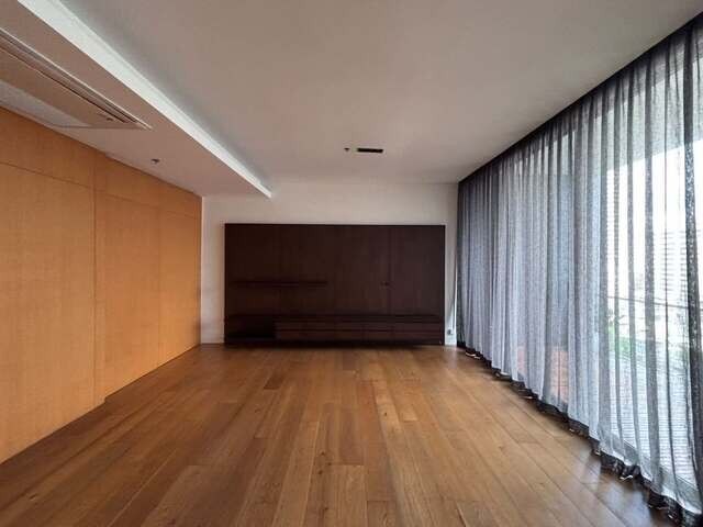 Bangkok, Villas, THB 150000,  167 Sq. Meter,  Spacious 3 Bedrooms Residence At Domus 16  2 Bathrooms Unfurnished  Prime Sukhumvit