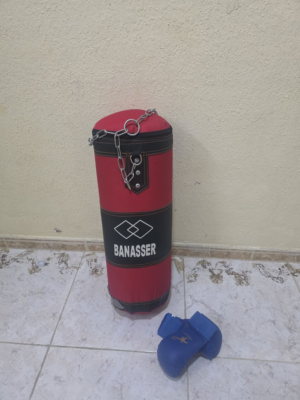 Al Aziziyah, Health & Beauty Items, SAR 100,  Professional Pre Filled Punching Bag With Gloves