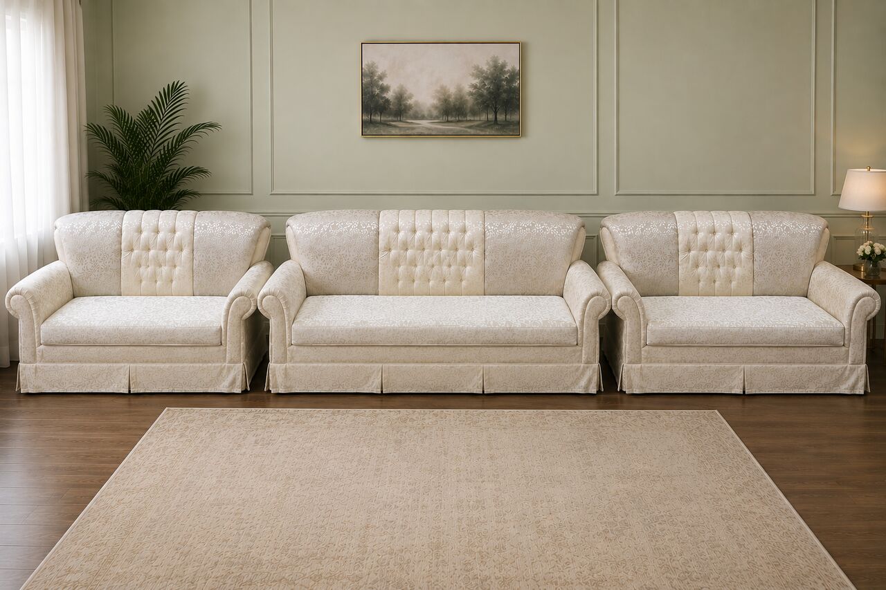 Al Khobar Al Shamalia, Furniture, SAR 500,  7 Seater Sofa In Excellent Condition For Sale