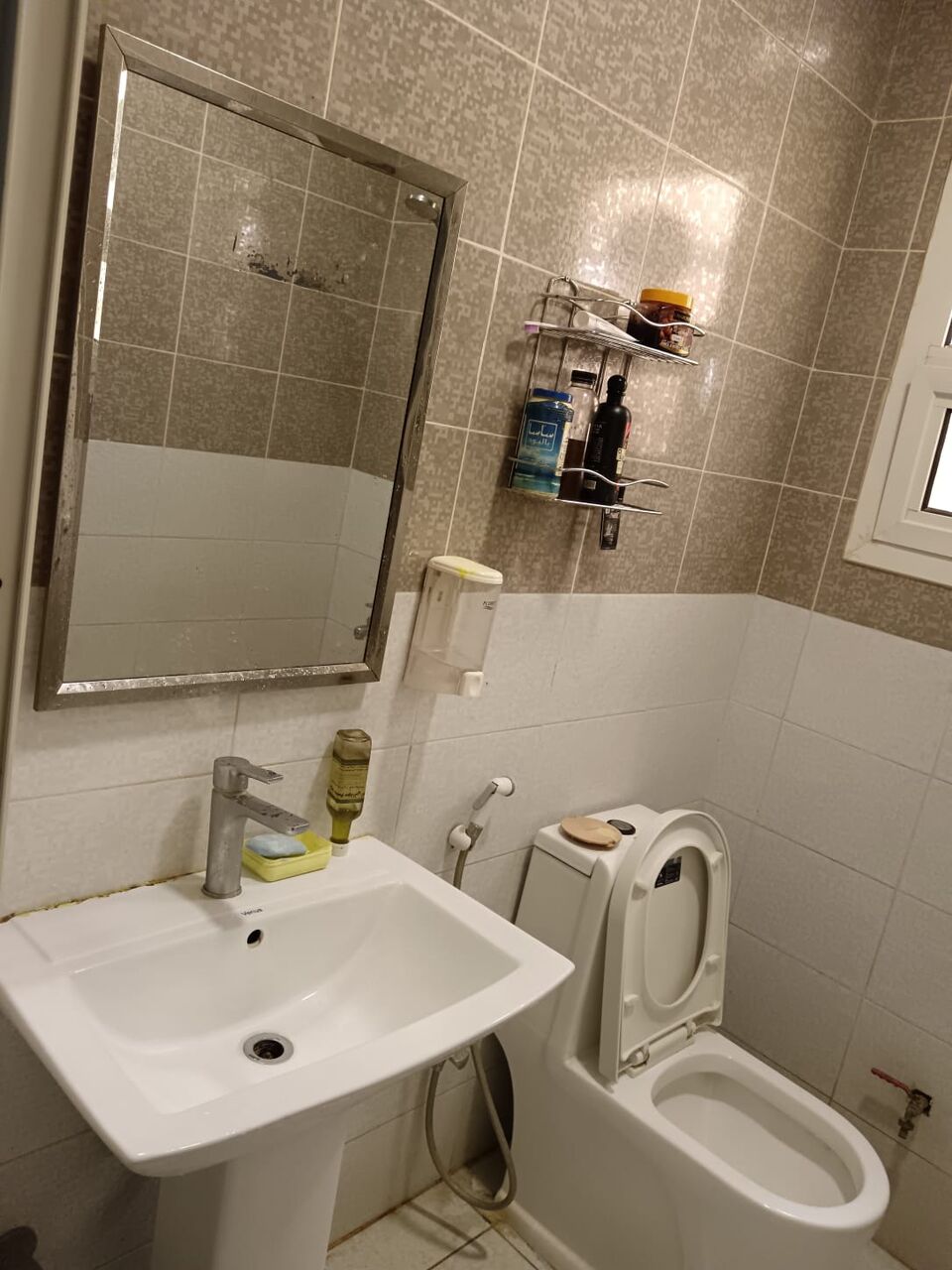 Ad Diriyah, Housing Exchanges, SAR 1500/month,  Spacious Semi-Furnished Room Available In 4-Bedroom Apartment