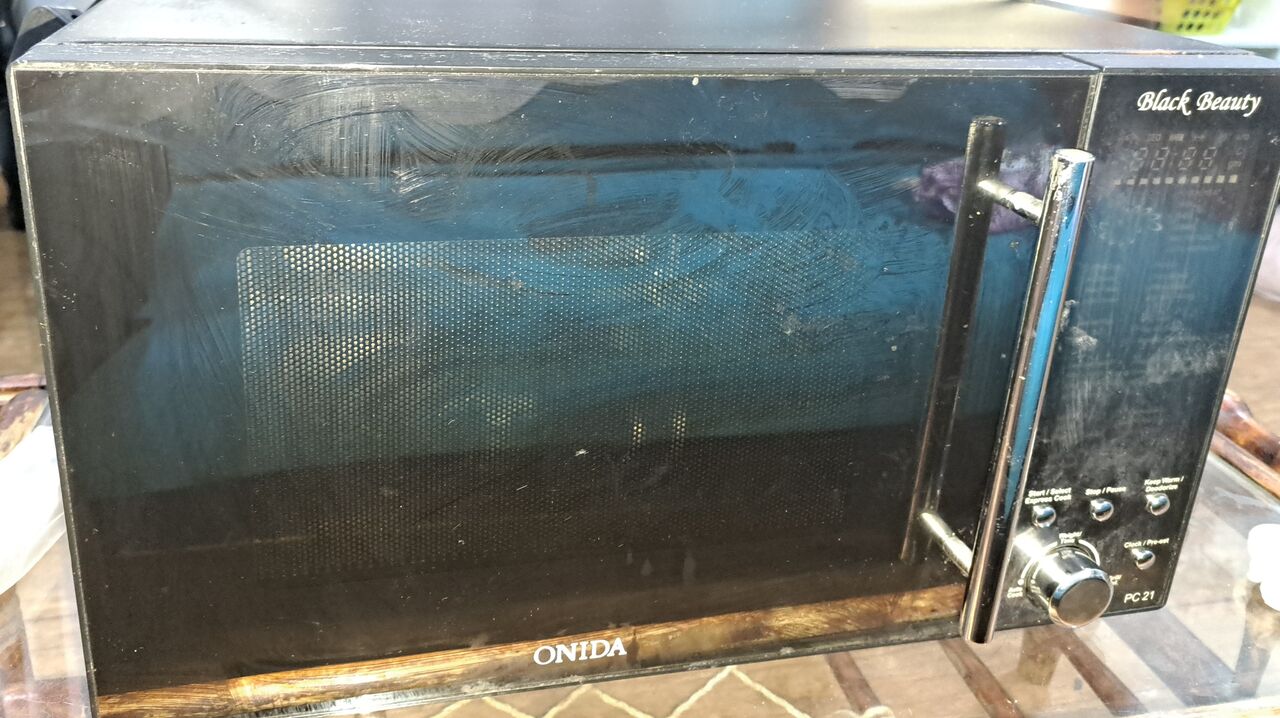 Riffa, Appliances, BHD 12,  Microwave Oven With Convection 21ltr