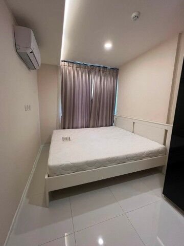 Bangkok, Villas, THB 13000,  29 Sq. Meter,  Ikon Sukhumvit 77 Safe Convenient 2nd Floor BTS Onnut