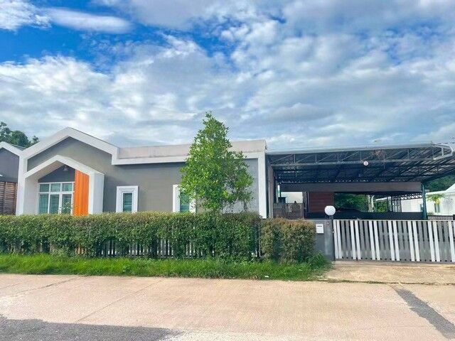 Bangkok, Real Estate For Sale, THB 1950000,  3 BR,  54 Sq. Feet,  ขายบ้านพร้อมที่ดินหัวมุมท้ายซอย 