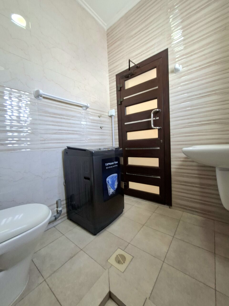 Hoora, Apartments, Flats, Houses & Villas, BHD 160/month,  Furnished,  Studio,  Fully Furnished Family Studio Flat Unlimited EwaTubli,Lift,Neat & Clean Flat@ 35547951